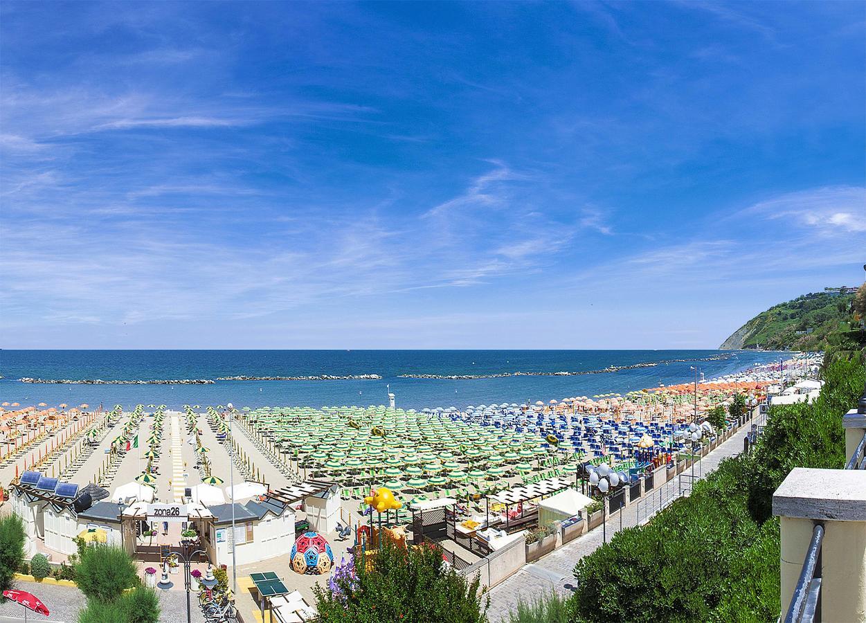 Hotel Losanna Gabicce Mare Zewnętrze zdjęcie